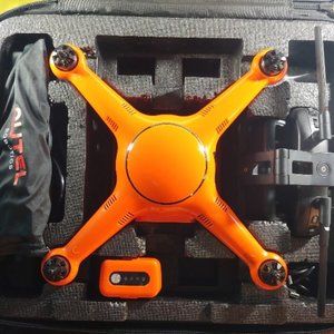 Autel x-star pro drone working
